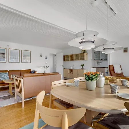 Andrine - 100m From The Sea By Interhome *
